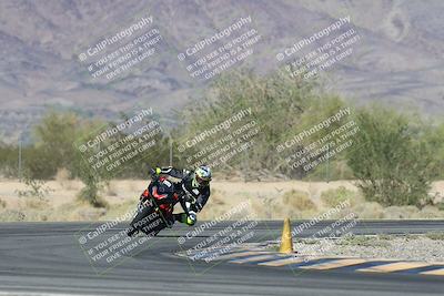 media/Oct-30-2025-Racers Edge (Thu) [[dabbdaf680]]/3-B Group/Session 5 (Turn 6)/